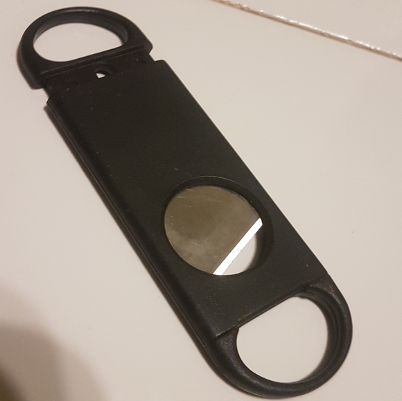 🚬 Cigar Cutter - Picture 3 of 4